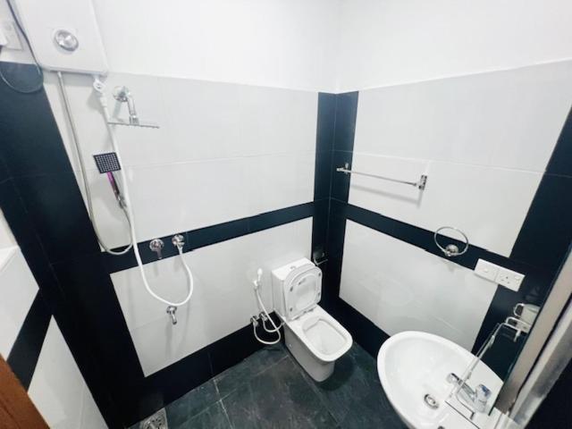 Concey Transit Hotel Airport View Катунаяка Экстерьер фото